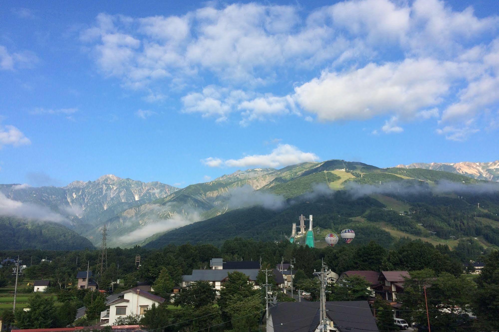 Mountside Jodel Hotel Hakuba Exterior photo
