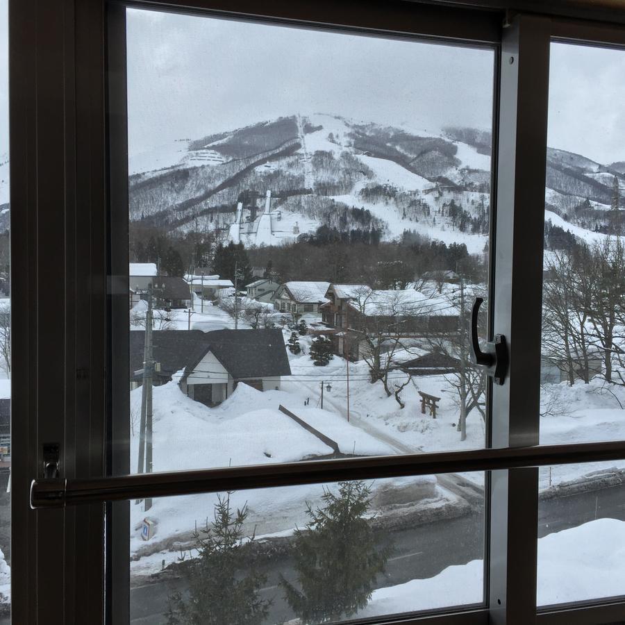 Mountside Jodel Hotel Hakuba Exterior photo
